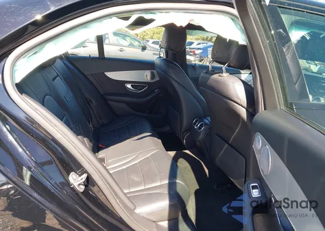 2019 Mercedes-Benz C 300 из США, поврежденный, VIN 55SWF8DB6KU311812